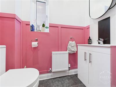 GUEST CLOAKROOM